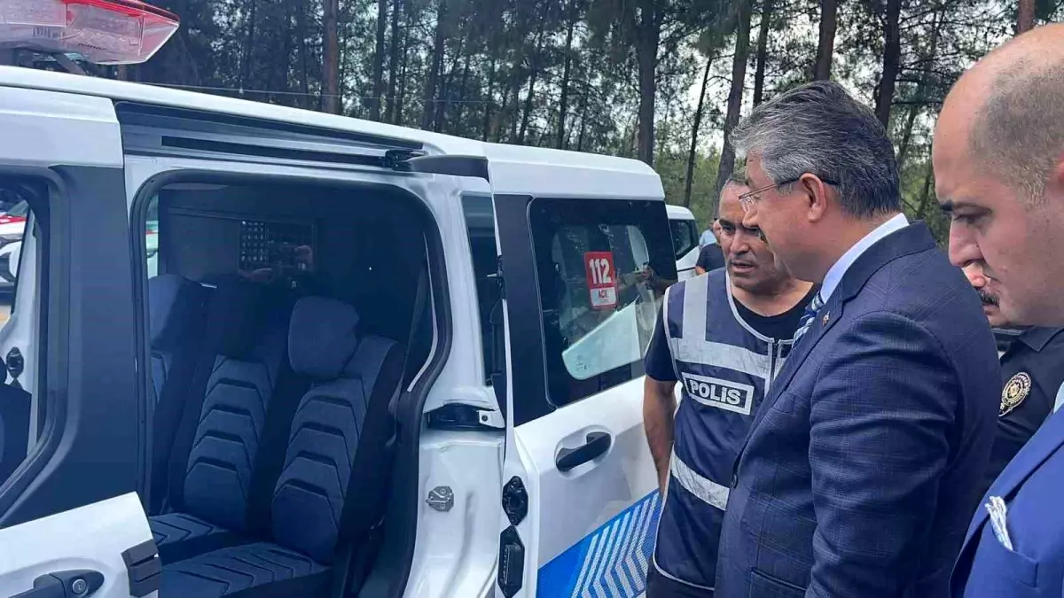 Osmaniye Emniyet Müdürlüğü’ne 20 Yeni Araç Teslim Edildi