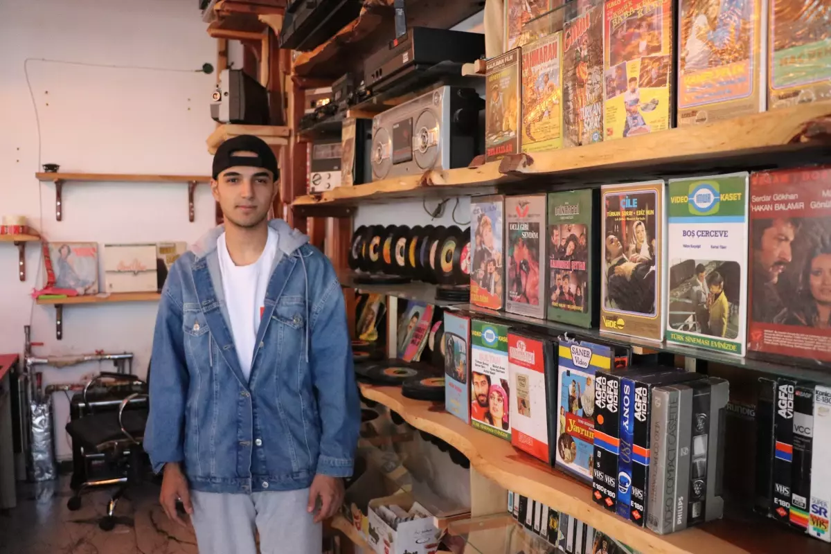 Nostaljik Çiğ Köfte Dükkânı Açtı