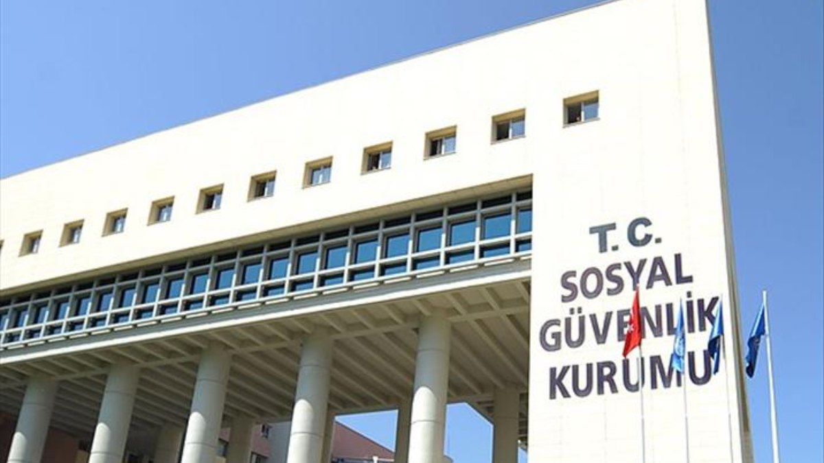 Fatih Atik: Bazı CHP’li belediyeler Bakan Işıkhan ile görüşüp SGK borçlarını yapılandırdı