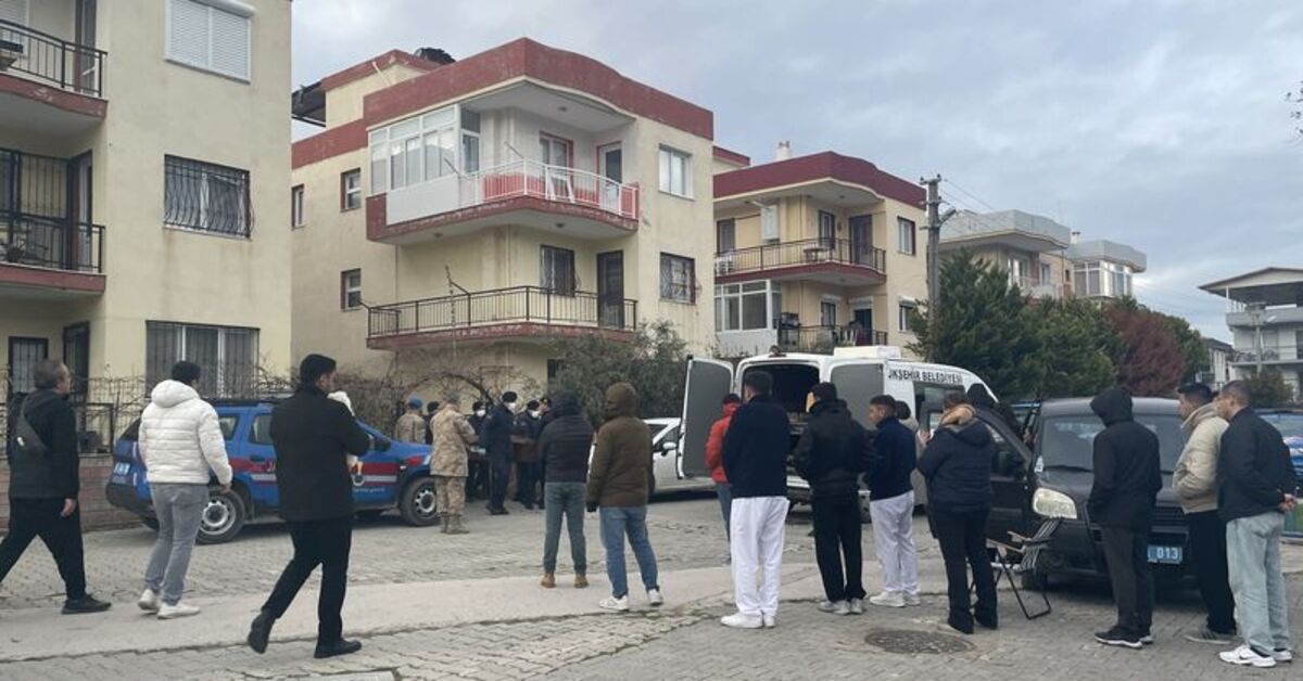 İzmir’de bir kadın evinde ölü bulundu