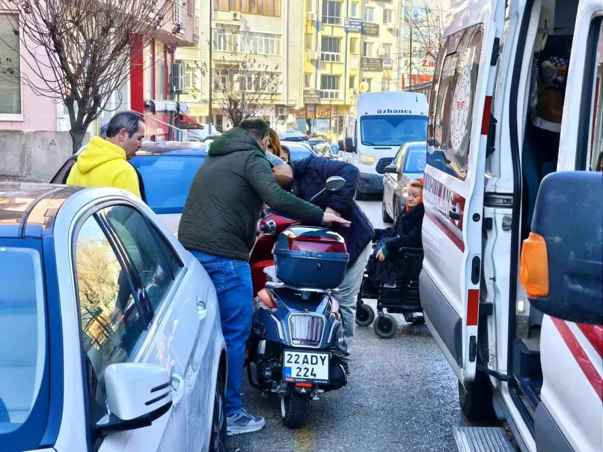 Keşan’da Motosiklet Devrildi: Bir Yaralı