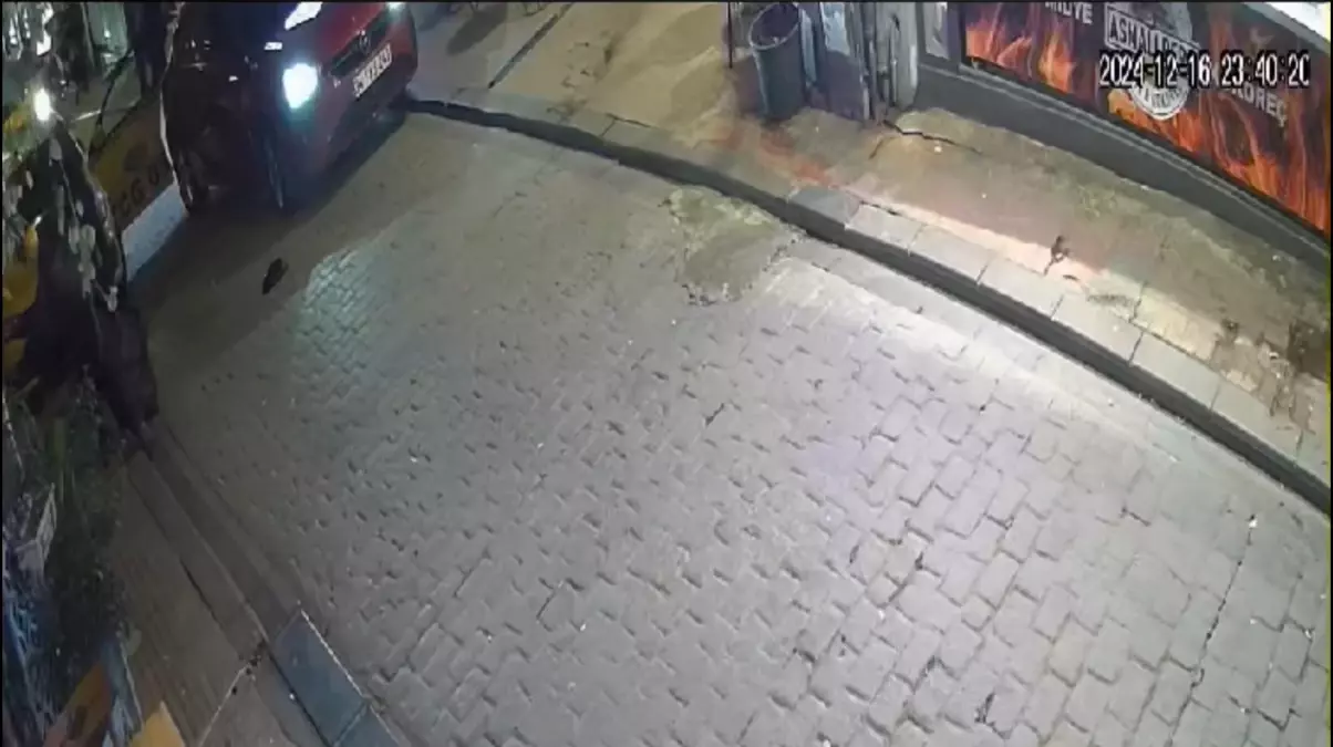 Beyoğlu’nda Taksiciye Silahlı Tehdit: Olayın Ardından Tutuklandı