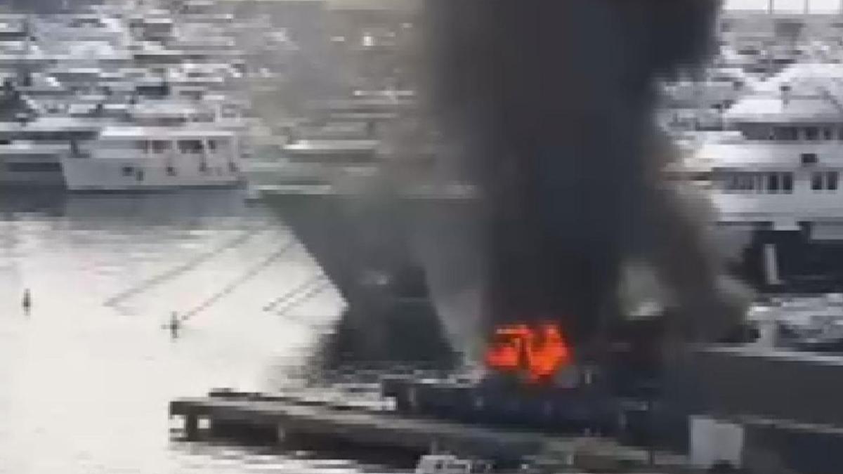 SON DAKİKA… Pendik’te marinada yangın!