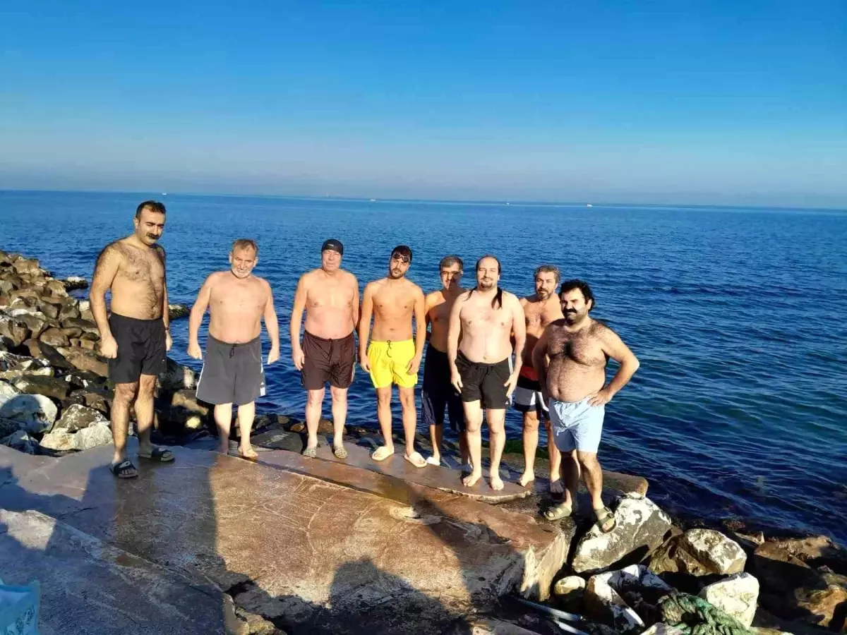 Yalova’da Yeni Yıla Soğuk Su ile Girildi