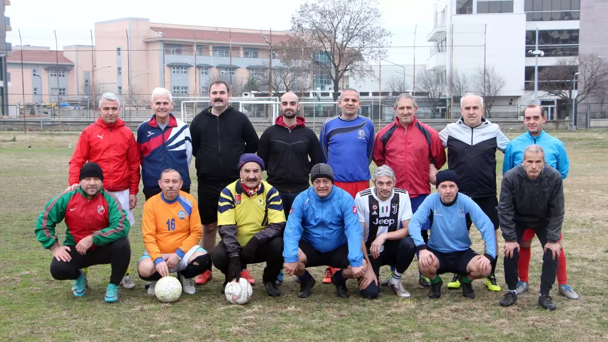 Edirne’de Emekliler Futbol Takımı 40 Yıldır Her Pazar Maç Yapıyor