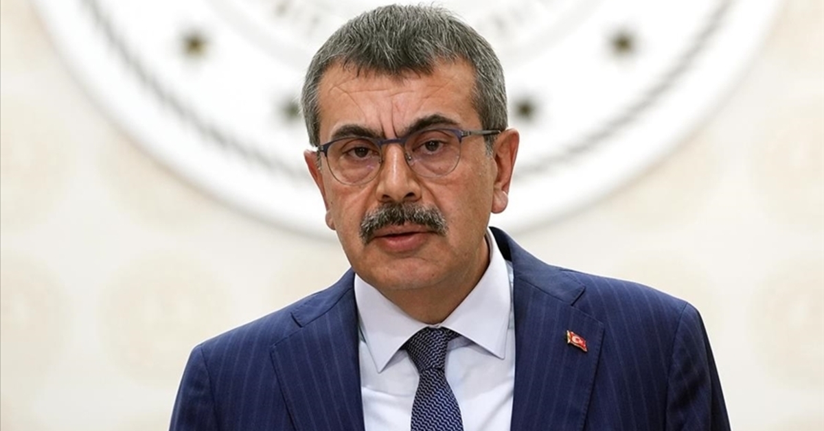 Bakan Tekin’den “okulların erken kapanacağına dair iddialara” yanıt